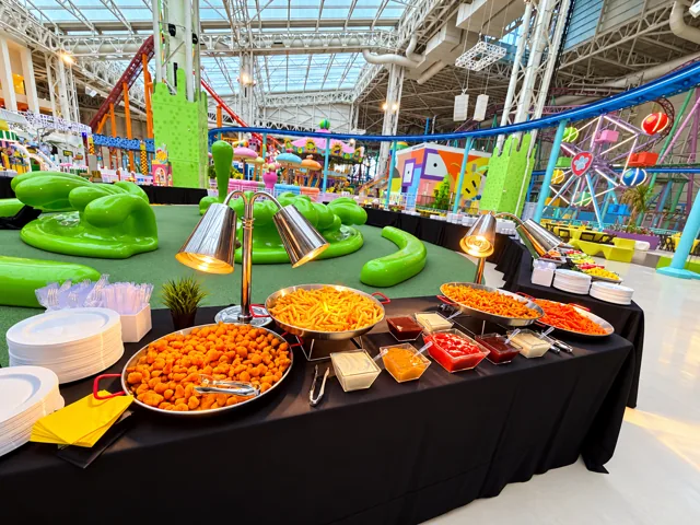 Hot food station at an indoor attraction