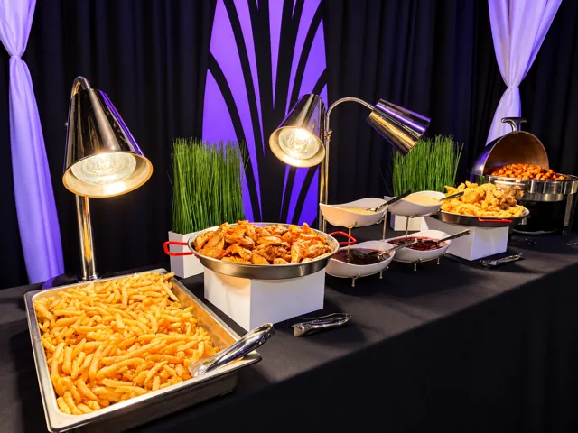 Fries and hot food station